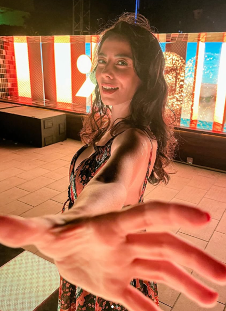 Merve Sevi doğum gününde Barış Akarsuyu unutmadı