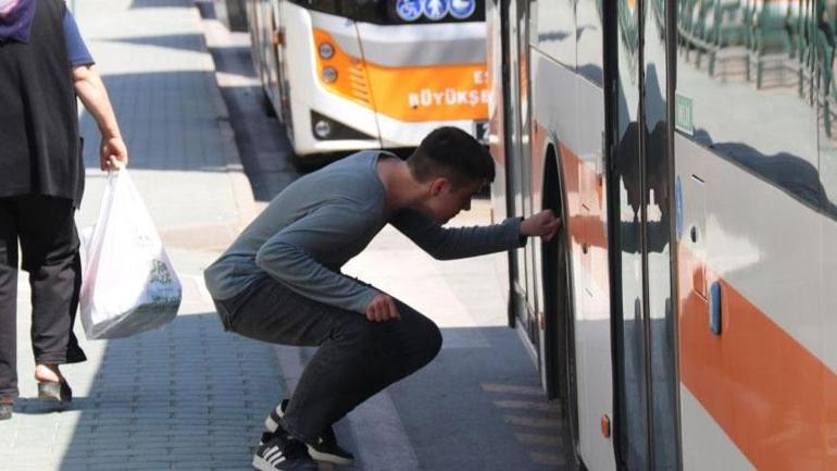 Üniversiteli gencin sıra dışı hobisi Her gün öğlen saatinde evden çıkıp bunu yapıyor