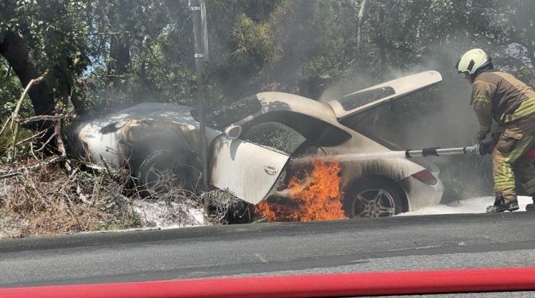 68629d29280d2d4b642bf293 Sarıyer’de 10 milyonluk Porsche kül oldu! Sürücü canını zor kurtardı