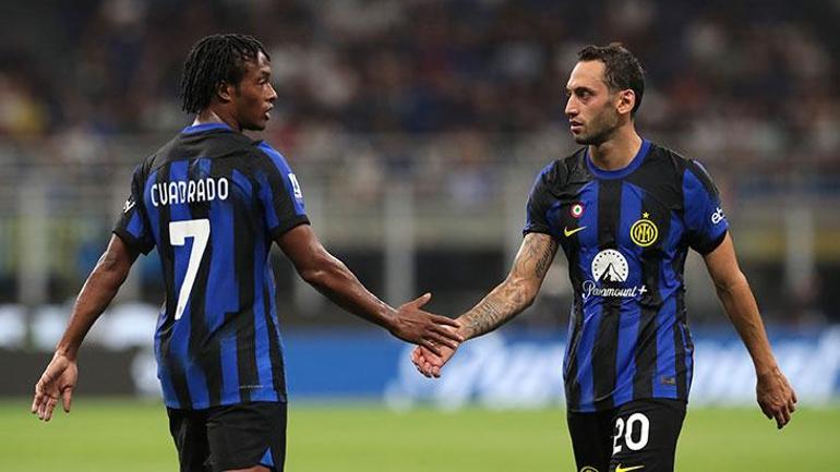 Inter kaptanı Martinezden Hakan Çalhanoğluna: Gitmek isteyen gider
