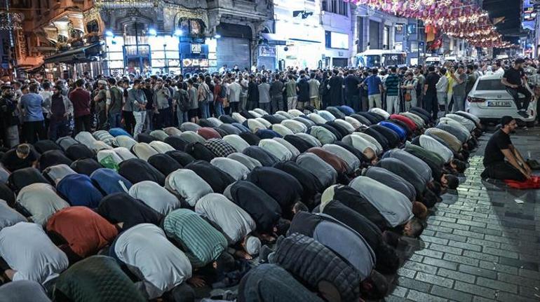 Leman dergisi hakkında toplatma kararı Skandal Hazreti Muhammed karikatürüne tepki yağdı