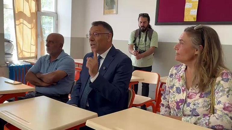 50 yıllık vefa Profesör oldu, ilk öğretmenini unutmadı