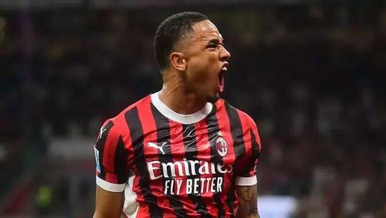 Fenerbahçeden Beşiktaşa transfer çalımı Türkiyeye gelmek istiyor