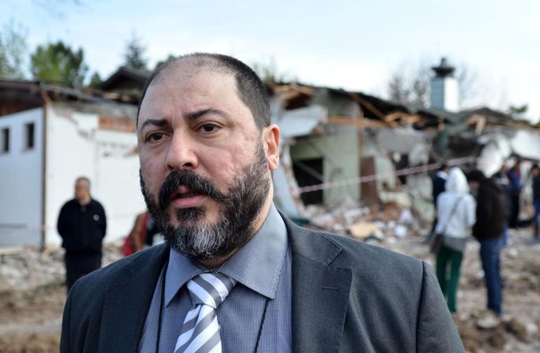 Son Dakika: Kurtlar Vadisinin Kibritçi Cevatı Şekip Taşpınar hayatını kaybetti