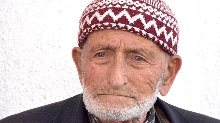 100 yaşına girdi ve torununun torunuyla pasta üfledi İşte uzun yaşamın şaşırtıcı sırrı