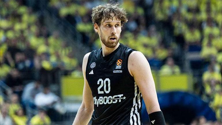 Fenerbahçeden yeni sezonun ilk transfer bombası 2 yıllık anlaşma