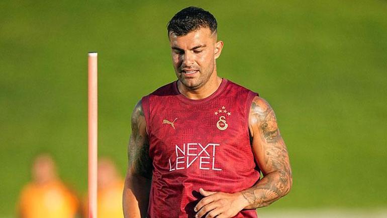 Galatasarayda yeni sezon hazırlıkları başladı Mauro Icardi açıklaması