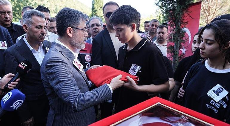 Bakan Yumaklı şehit orman işçisi için düzenlenen cenaze törenine katıldı