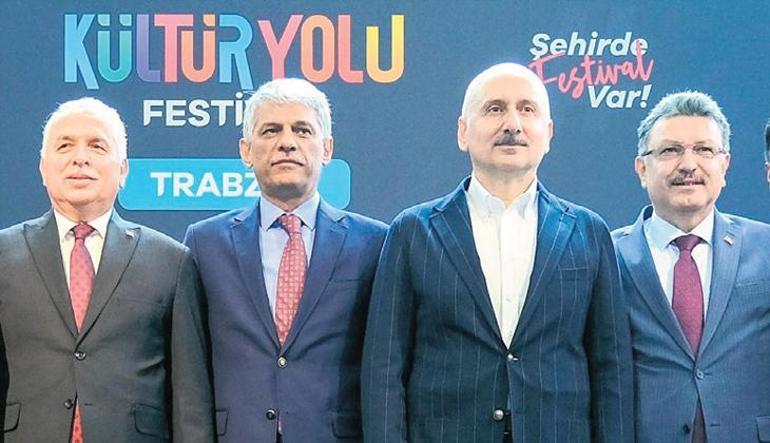 Şehirde festival ve cezaevinde konser