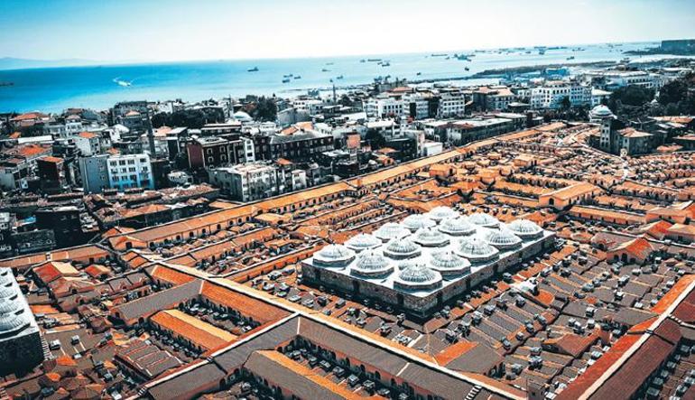 Yaz Sıcağının Serin Mekânları: Kapalıçarşı hanları