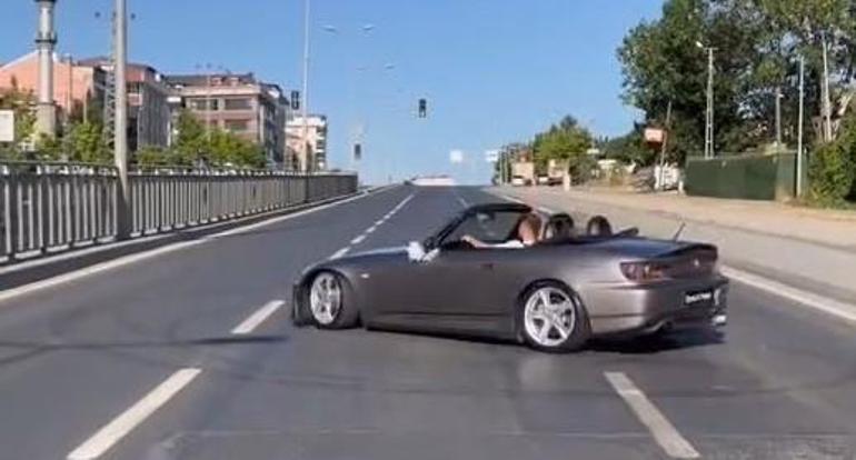 Trafik magandaları kamerada Kırmızı ışıkta drift attılar