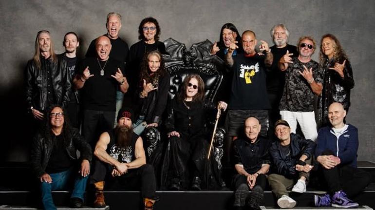 Son kez sahneye çıktı Ozzy Osbourne sahnelere veda etti