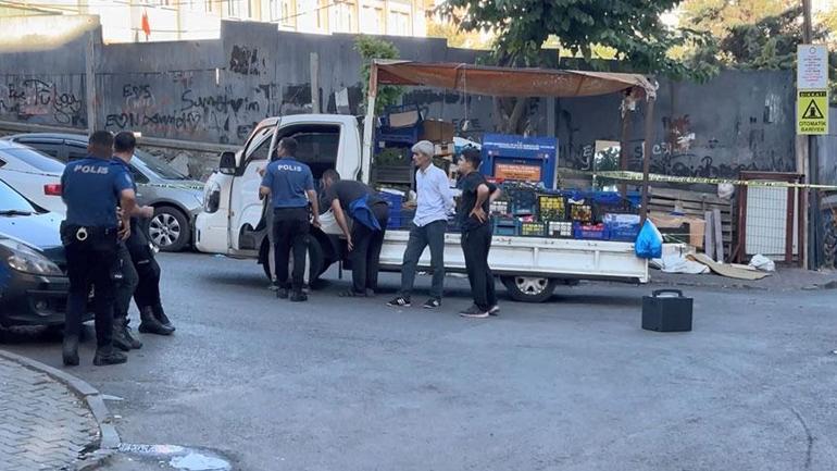 686a3012407805e46c0384af Sultangazi'de dehşet! 3 arkadaş sokakta silahlı saldırıya uğradı