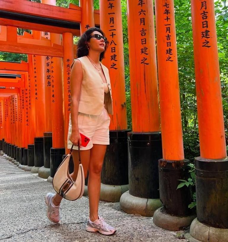 Yeni tatil rotası belli oldu Aybüke Pusatın Instagram pozlarına beğeni yağdı