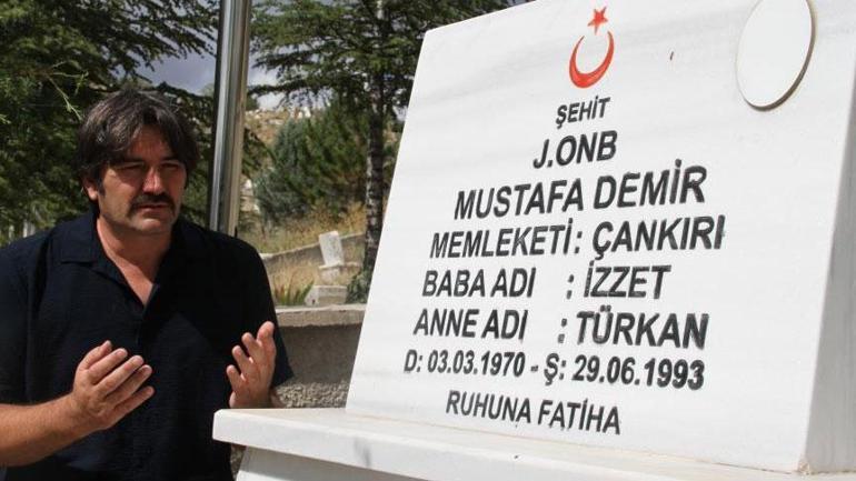 Haberlerden etkilendi 8 yılda 81 ili dolaştı, 8 bin mezarını ziyaret etti