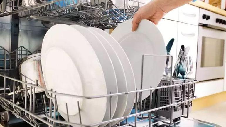 Bu alışkanlıklardan vazgeçin Bulaşık makinesinin ömrünü azaltıyor