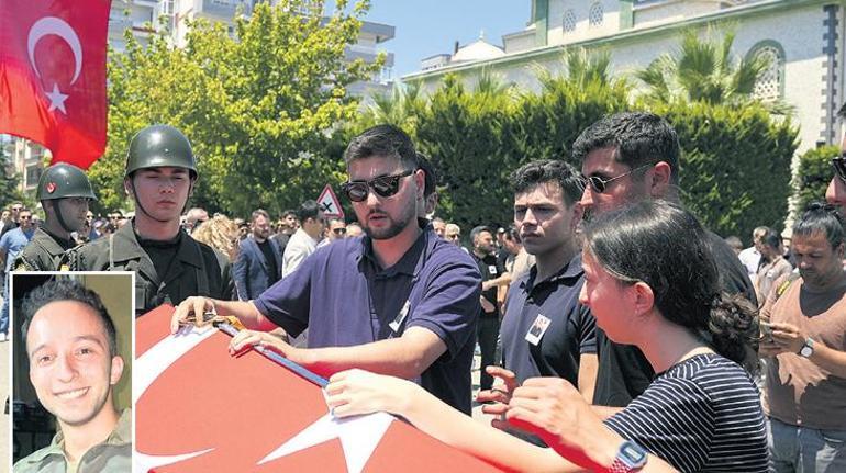 10 şehide veda Son bakışlar...
