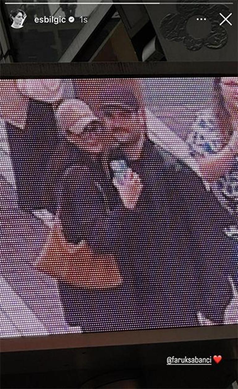Romantische foto van Esra Bilgiç en haar geliefde Faruk Sabancı gedeeld met hartemoji