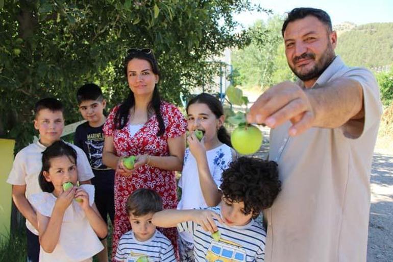 Dua etti, sabaha kadar suladı Bahçeye giren şaşkın: Her şeyin para olmadığını gösterdi