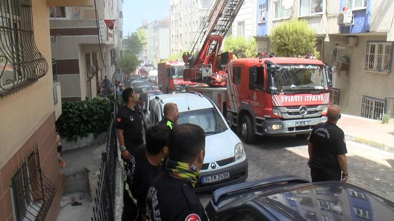 Bahçelievlerde binada yangın: Mahsur kalan 3 kişinin kurtarılma anı kamerada
