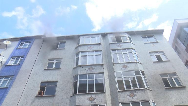 Bahçelievlerde binada yangın: Mahsur kalan 3 kişinin kurtarılma anı kamerada