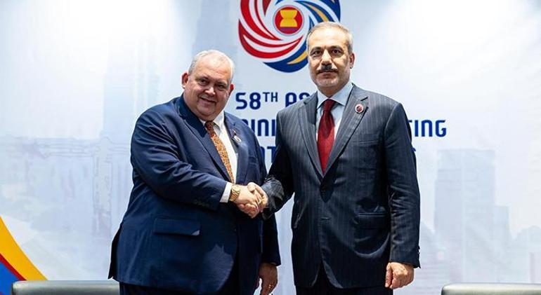 Les activités diplomatiques du ministre des Affaires étrangères Hakan Fidan dans le contexte de l'ASEAN se poursuivent