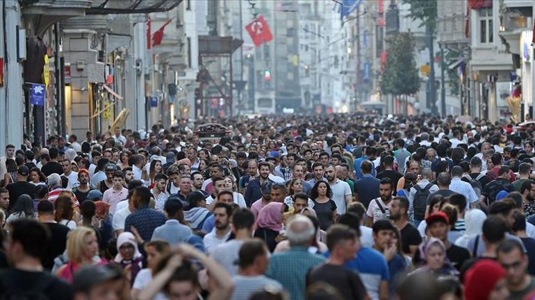 Türkiye hızla yaşlanıyor: Birkaç yıl içinde her 4 kişiden biri 65 yaş üzeri olacak