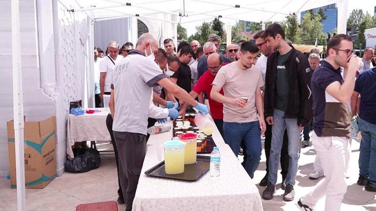 6870fa8f280d2d4b642c387e Camii avlusunda çeşmeyi açan inanamadı! 'İlk defa görüyorum böyle bir şey'