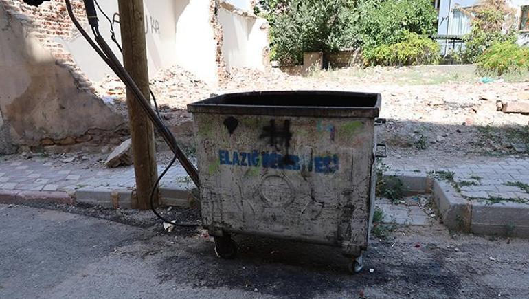 6872231ec4317961fa402596 Yeni doğan bebeğini çöpe attı! Mahalleli, bebeğin ağlama sesi ile harekete geçti