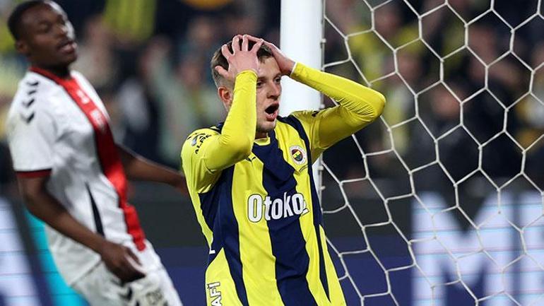 Fenerbahçede 3 ayrılık kapıda Sözleşmesi feshedilecek