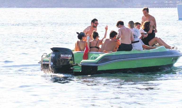 Bodrumda kimler yok ki Adeta ‘Ünlüler geçidi’ yaşandı