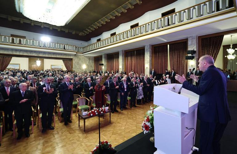 Son dakika... Cumhurbaşkanı Erdoğan: Milletin zaferine çamur atanlar utançla anılacak