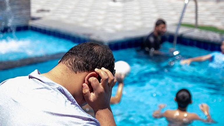 Non immergere improvvisamente l'orecchio in acqua fredda. Provoca dolore, prurito, secrezioni e congestione.