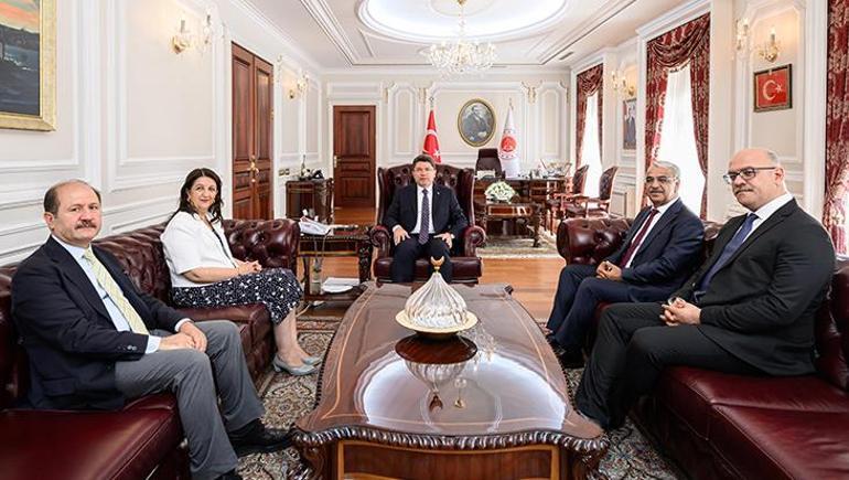 Adalet Bakanı Tunç, DEM Parti heyetini kabul etti