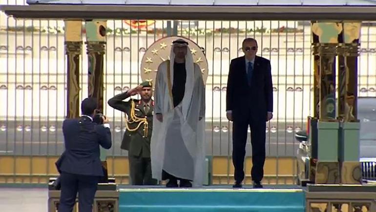 68779ab0d13a6e6d2d96ba4a Cumhurbaşkanı Erdoğan, BAE Devlet Başkanı Al Nahyan'ı resmi törenle karşıladı