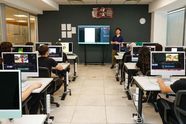 Avrupa yolculuğu bu lisede başlıyor Yurt dışı staj imkanıyla fark yaratan okul