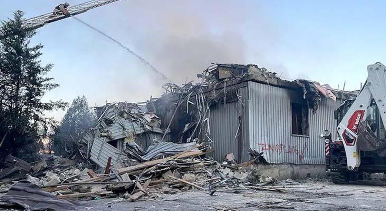 6878f77ec4317961fa403fd6 Rusya, 500 kilogramlık bombayla Ukrayna'yı vurdu! Alışveriş merkezinde can pazarı