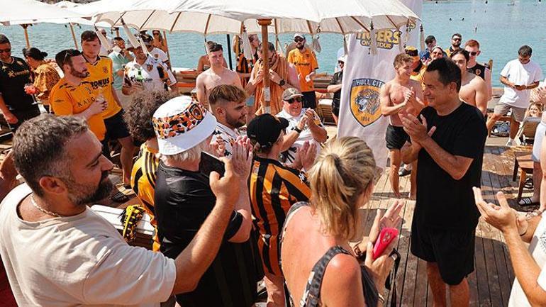 Acun Ilıcalı’dan Hull City taraftarlarına Türkiye turu