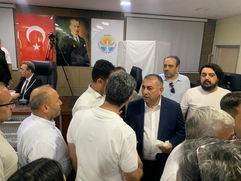 687a5927d13a6e6d2d96c4e6 Adana'da Zeydan Karalar'ın yerine başkan vekili Güngör Geçer seçildi
