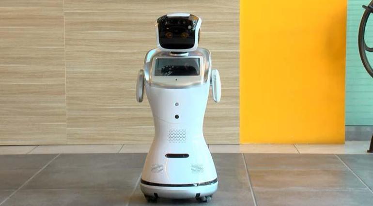 687b4dc6d13a6e6d2d96c8c4 Yapay zeka eğitimi veren Türkiye'de ilk ve tek okul! Demirören Medya ve Teknoloji MTAL'de robotla tanıtım