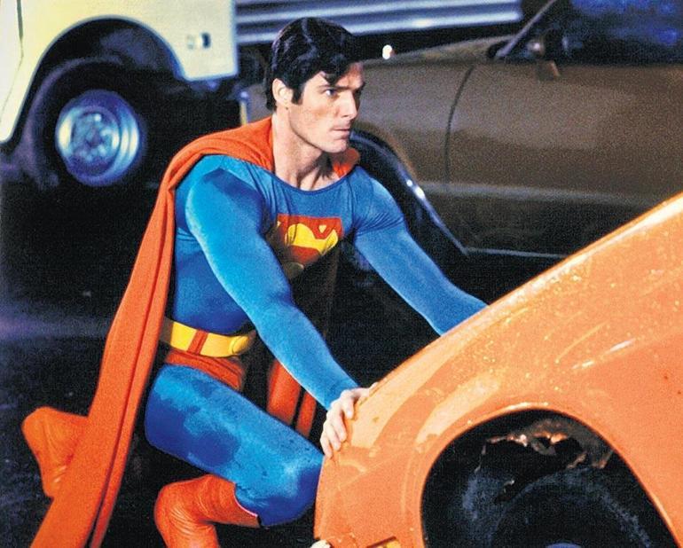 Superman olunmaz doğulur