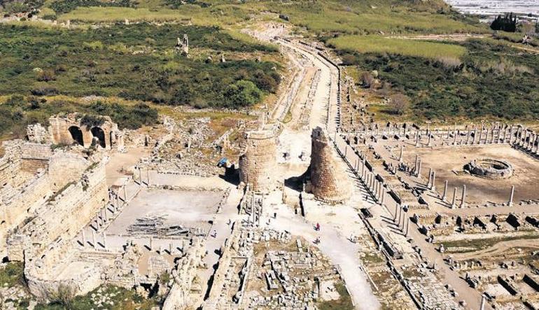 Perge: Mermerin dile geldiği kent