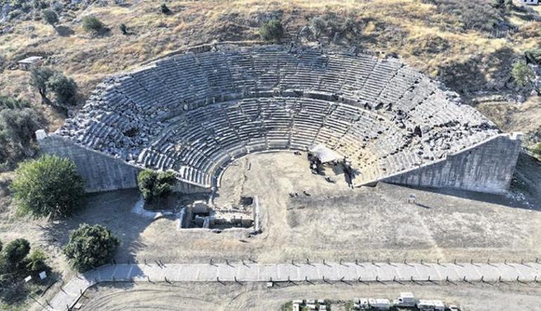 Perge: Mermerin dile geldiği kent