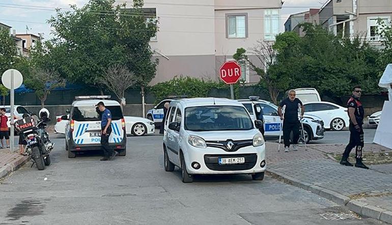 Kayseride korkunç olay Camide namaz kılarken bıçakla öldürüldü