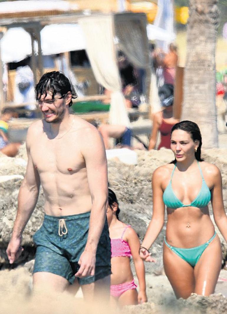 Birbirlerini öpmeye doyamadılar Ebru Şahin ve Cedi Osman Çeşme aşığı