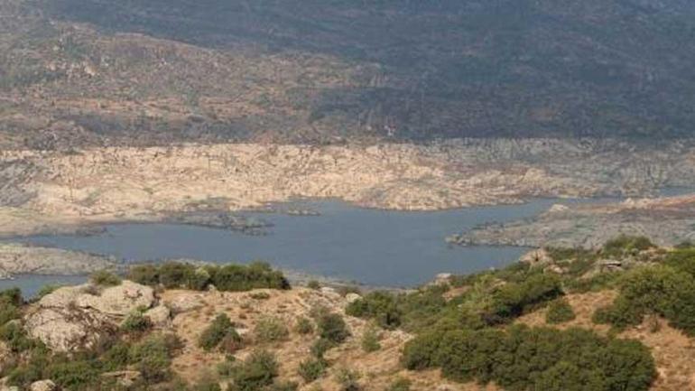 687cc9d8d13a6e6d2d96d0cd Türkiye'nin ve Avrupa'nın 1'inci, dünyanın 5'inci en büyük barajında alarm! Tarihin en düşük seviyesinde