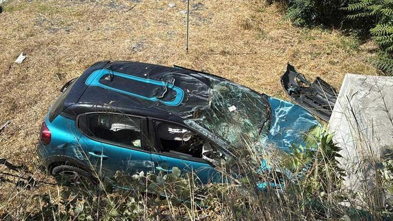 687e067fd13a6e6d2d96d571 Taklalar atarak fidanlığa uçtu! Bu arabadan sağ çıktıysa söyleyecek kelime bulamıyorum