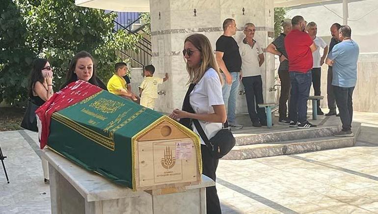 687e5006407805e46c03c686 Yarış sunucusu Esen Gök, memleketi Aydın'da son yolculuğuna uğurlandı