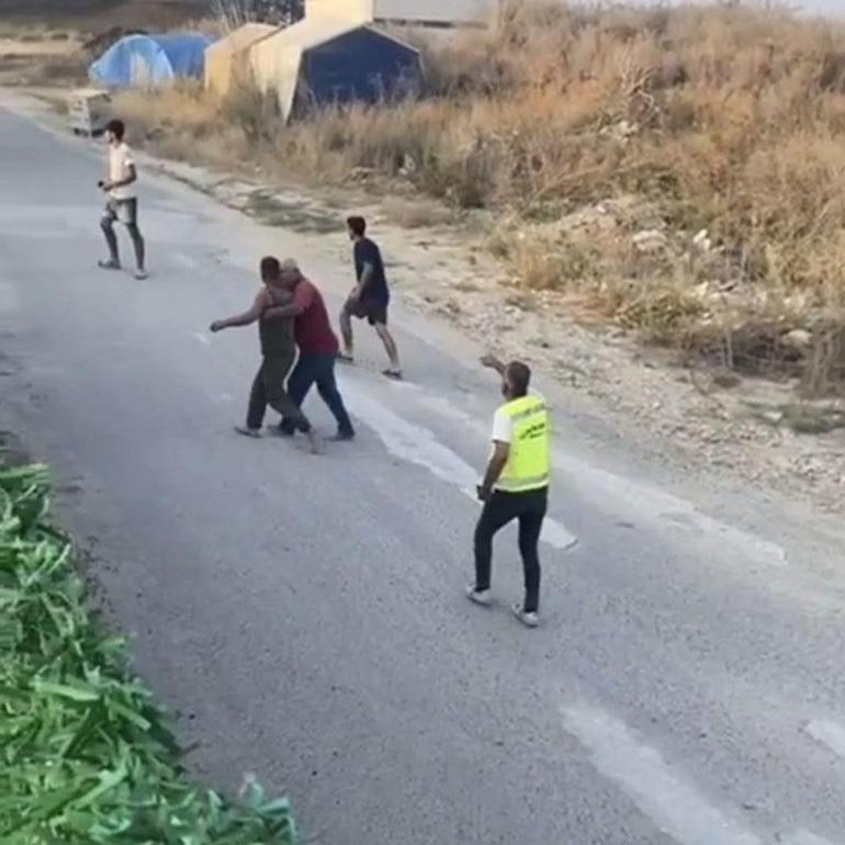 687ebcc3d13a6e6d2d96d9ff Hatay'da korkunç olay! Kavgayı ayırmak isteyen bıçaklandı: 1 ölü, 3 yaralı