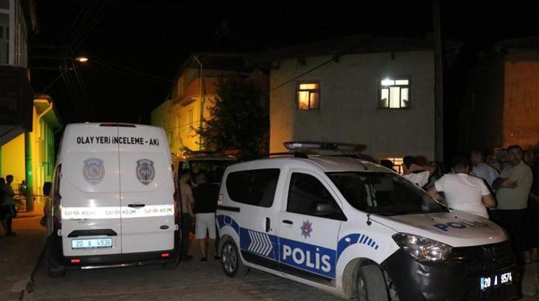 6883e9de2004a45167bca254 Denizli'de gönül ilişkisi yaşadığı kadını öldürüp intihar etti! Eşine ise bir not bıraktı